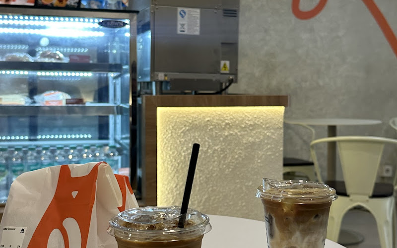 TOMORO COFFEE - Padang Luwih