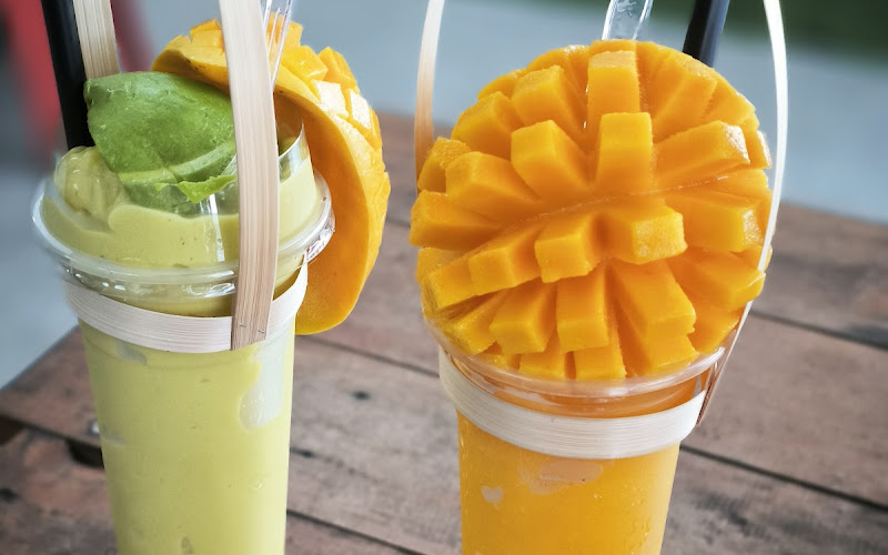 ร้านน้ำผลไม้ปั่น ( เกาะเสม็ด )