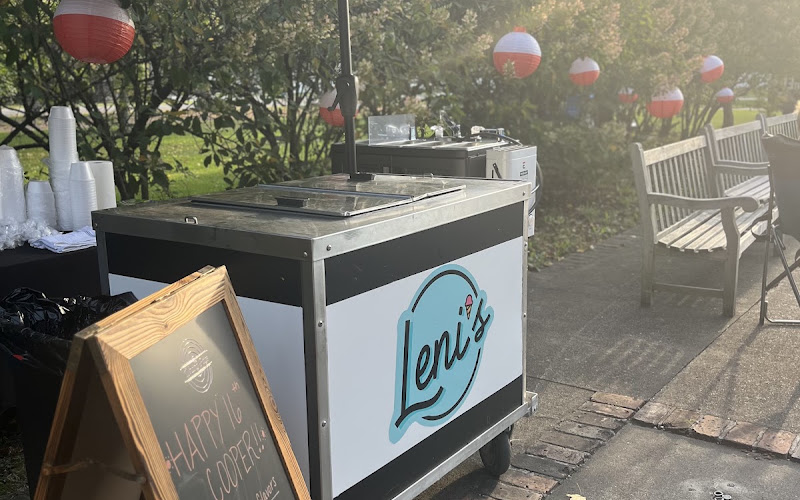 Lenis LLC