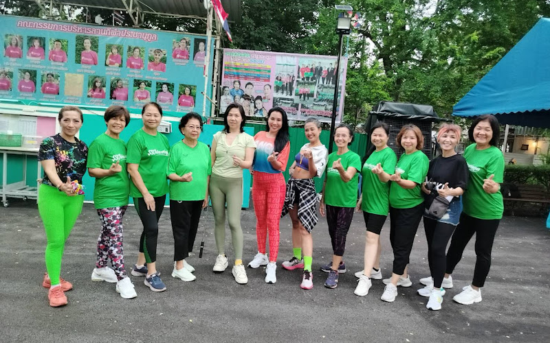 ลานกีฬาประชานุกูล