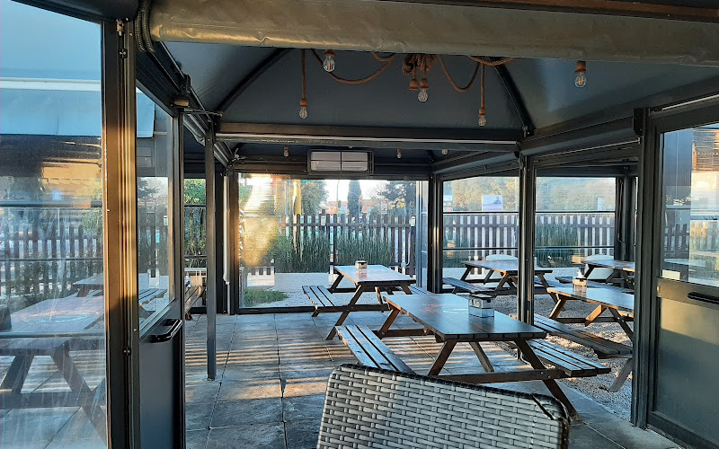 Rock 'n' Food Barbecue Smoker