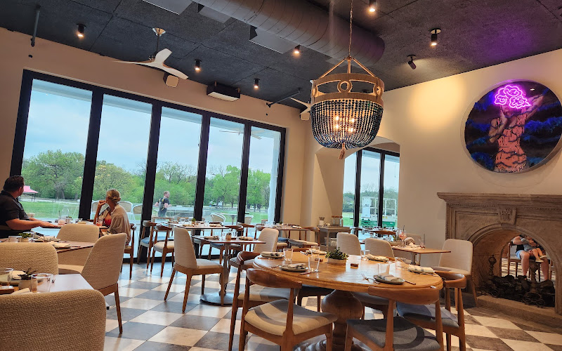 Quince Riverside