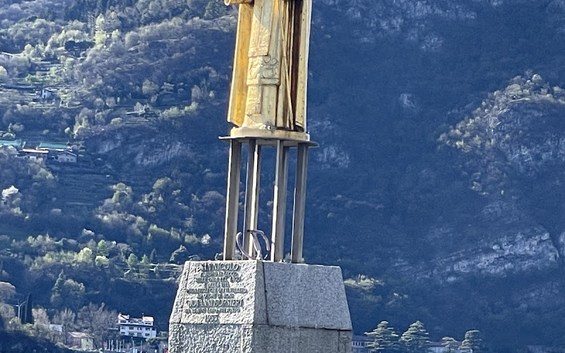 San Nicolò Statue