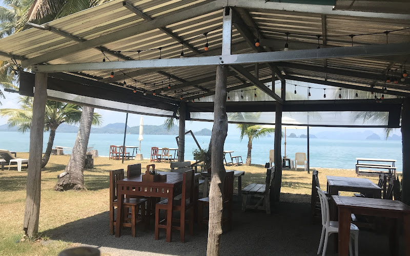 Bear Bar Beer & Cocktail