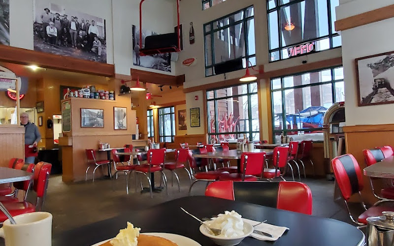 The Red Hut Café