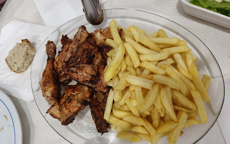 Churrasqueira cara linda