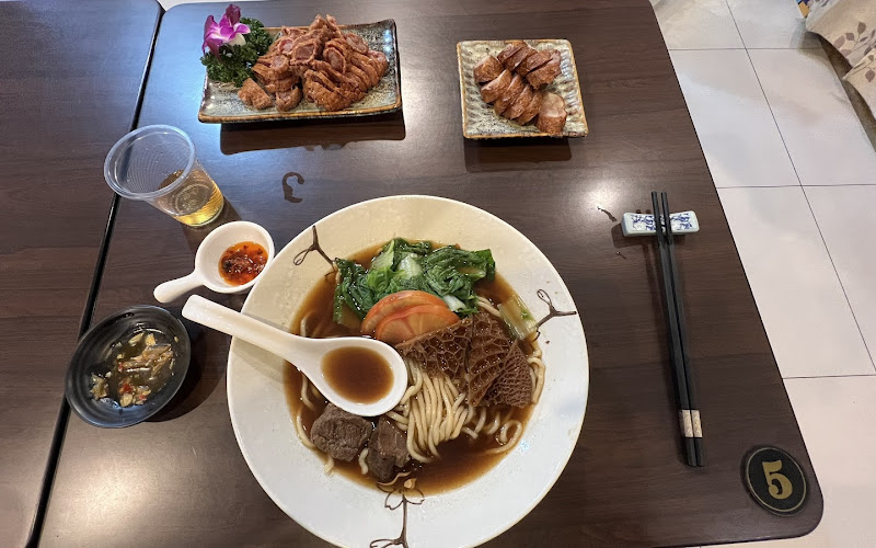 Lao Sifang Beef Noodle Restaurant