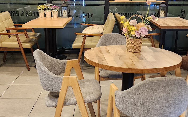 거닐다봄커파숍