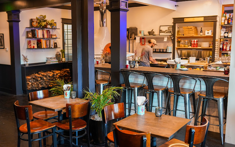 Oliver's Pizzeria