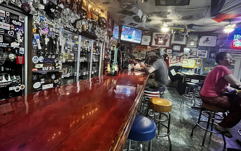 River Shack Deli & Pub