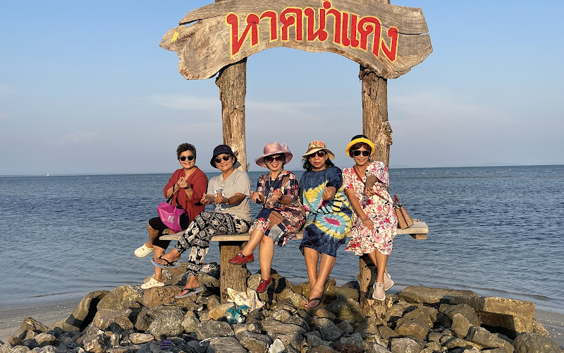 หาดน้ำแดง ระยอง