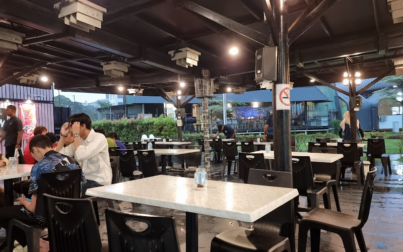 Der' Cabin Bistro Seri Alam