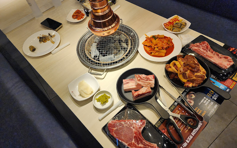 명륜진사갈비 진주호탄점