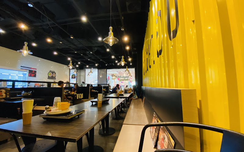 NaraiPizzeria X Khanoykorshabu