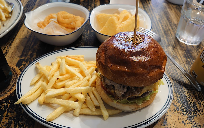 Oz Burger (オズバーガー)