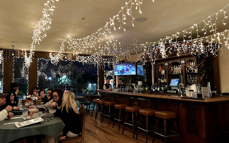 Lares Restaurant
