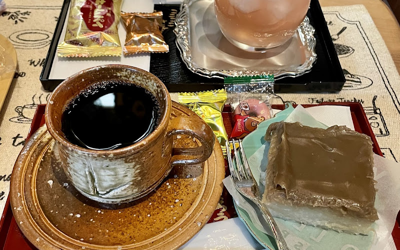 Pond Owl Star Coffee Shop