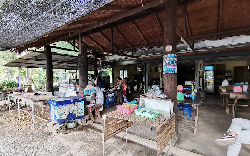 ร้านยายใบไทรโยค อาหารตามสั่ง