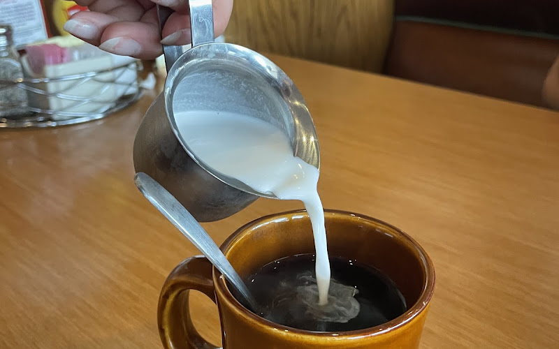 Dot Coffee Shop