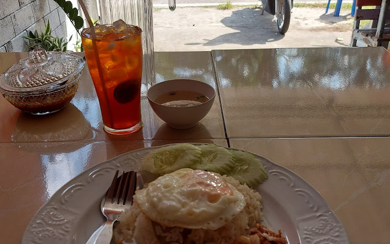 Nong Sao Chicken Rice