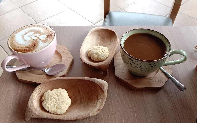 Student Coffee & 10 Districts Eatery