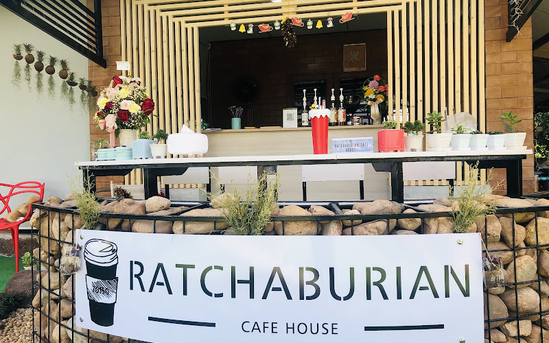 เตี๋ยวเรือใบฝอย&RATCHABURIAN CAFE HOUSE