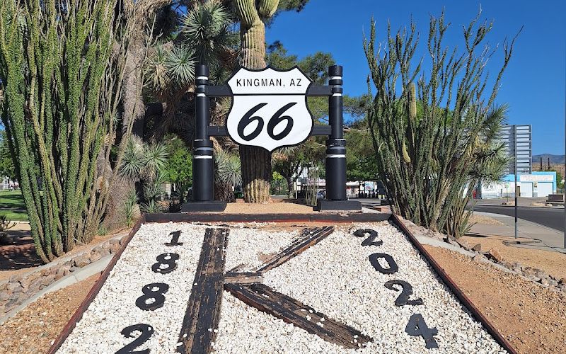 Historic Route 66 Downtown Sign