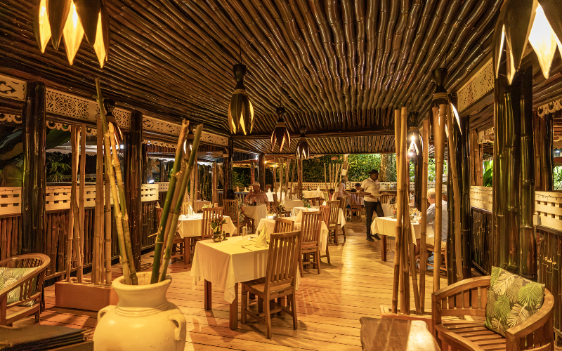 5 Fingers Restaurant