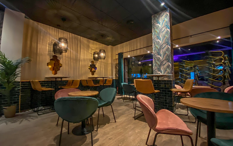 Bar Mama Queen Café y Copas