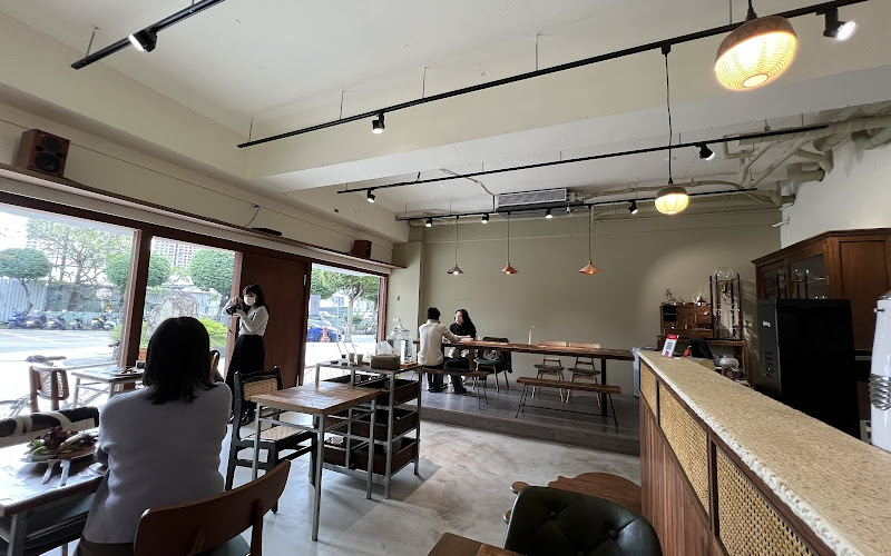 鬧蟬烘豆工作室