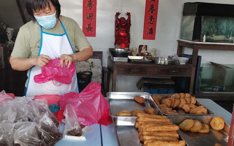 Mersing牛车档白粥叉烧角