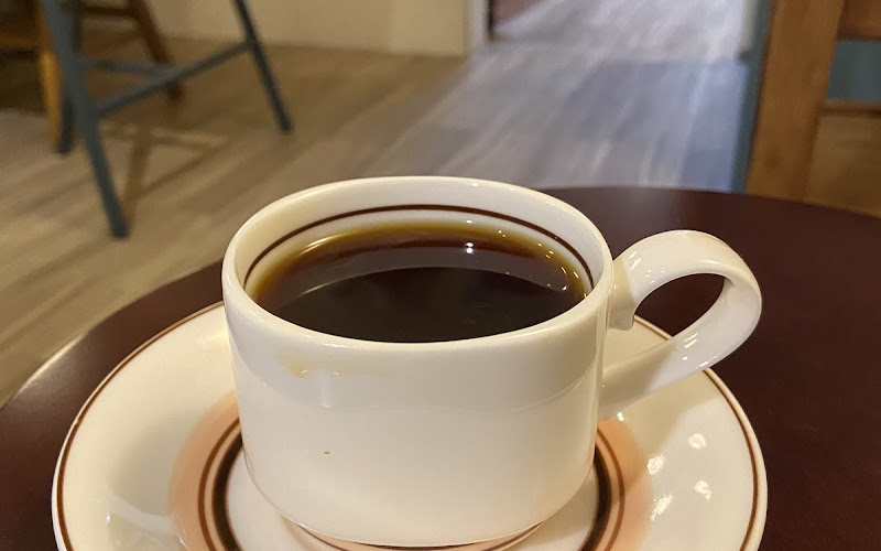 弄宅咖啡 Alleyhouse Coffee（無電話，超過四位請先私訊詢問）