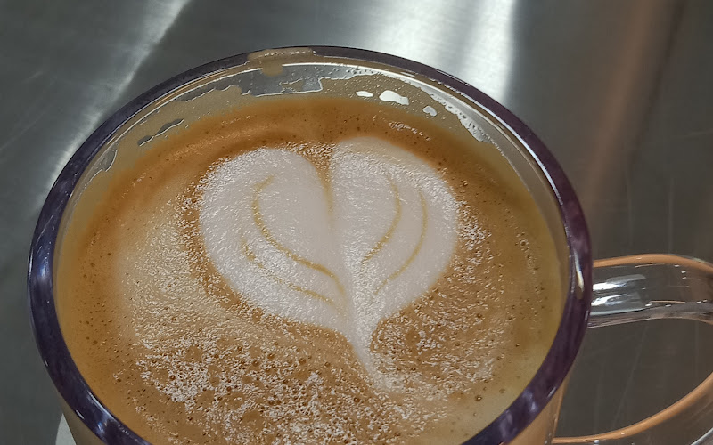 Bluefin Specialty Coffee & Dive