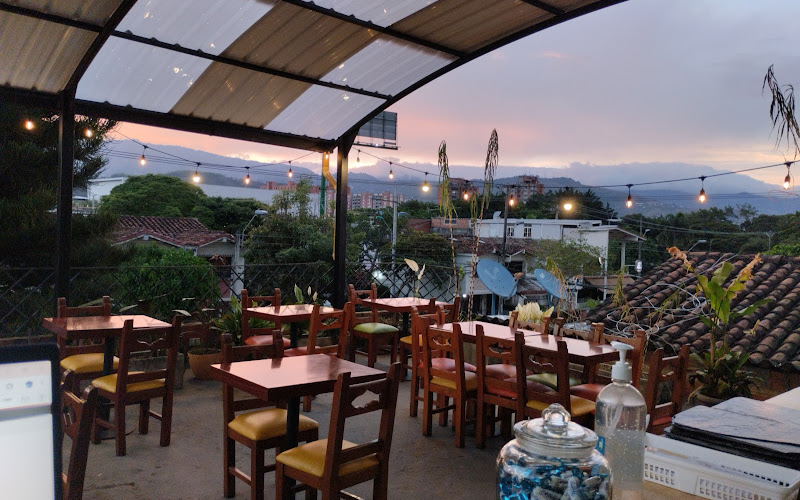 Amelia - Café Restaurante