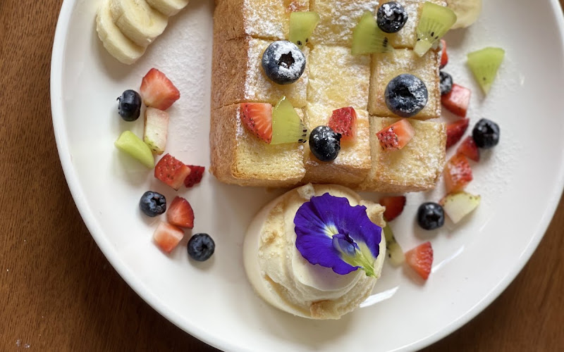 Blue house Cafe and Bistro