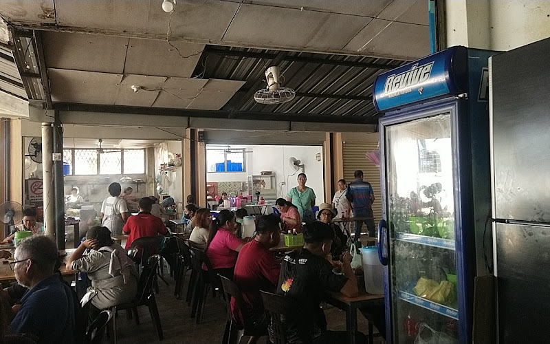 Gerai Melayu Warung Kita Restaurant, Tamparuli, Sabah.
