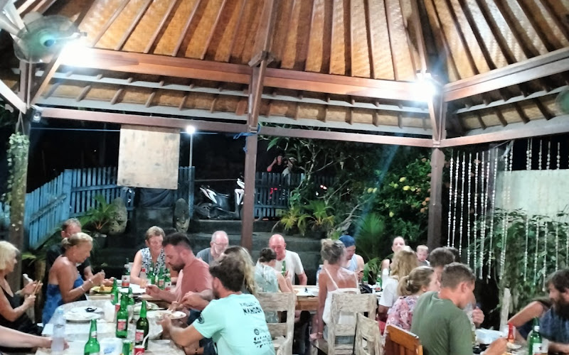 Warung BOMBOM