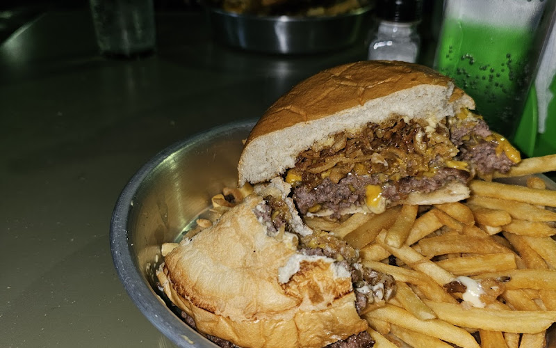 Pepinillo Hamburguesería