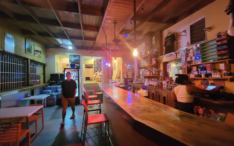 El Yate bar & Restaurant