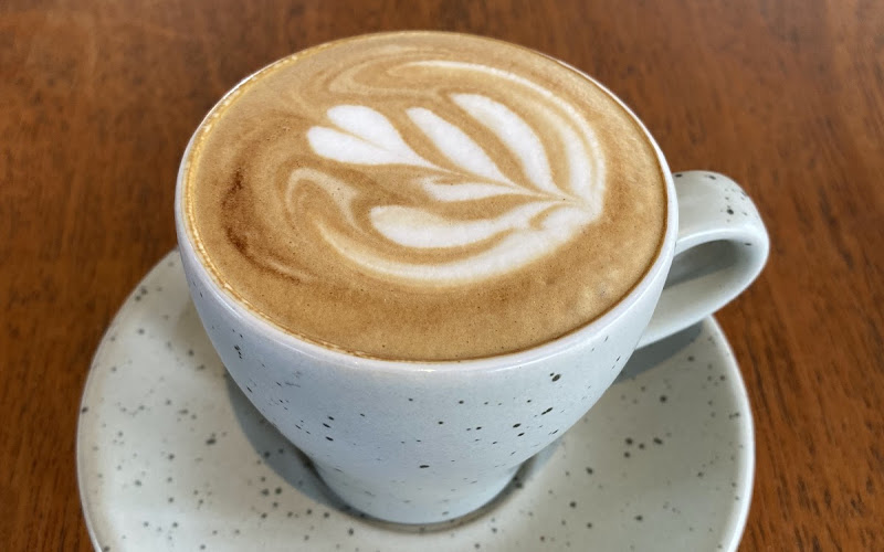 Leo Antiques & Coffee