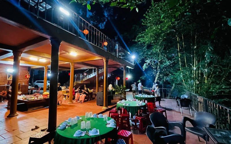 Nam Cat Tien local restaurant