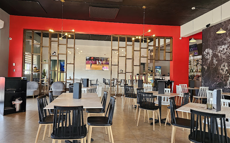 Buen Rato Bar & Restaurant