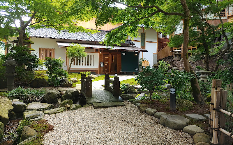 카가 이료쿠엔(녹지원)