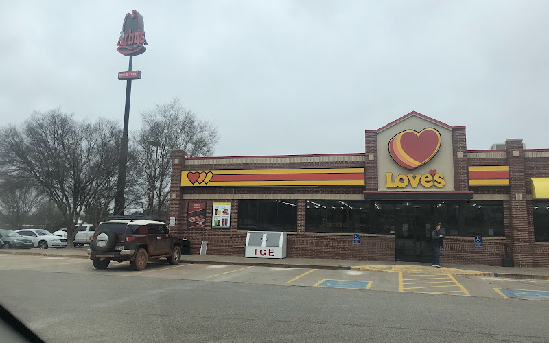 Love's Country Store