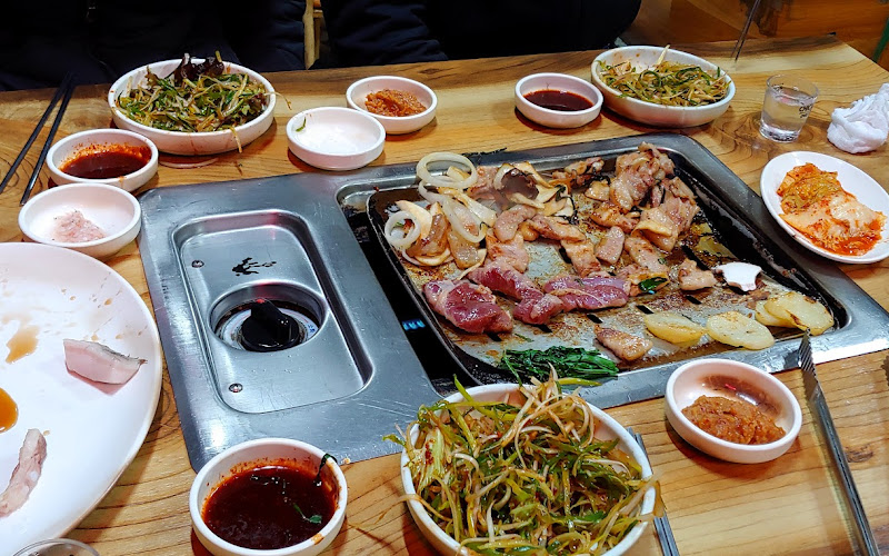 누렁이식육식당