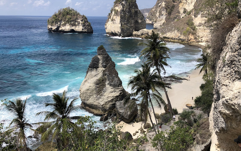 pantai Diamond pelilit