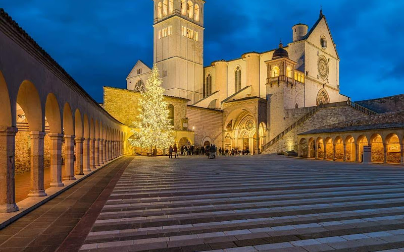 亞西西的聖方濟各聖殿