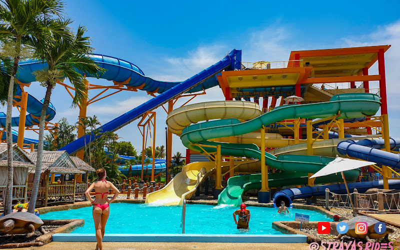 Splash Jungle Water Park