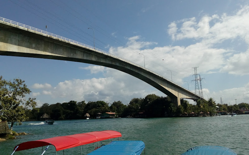Puente de Río Dulce