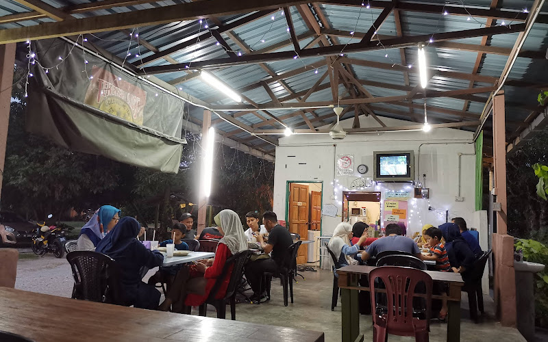 Kambing Bakar & Nasi Lemak Aroma